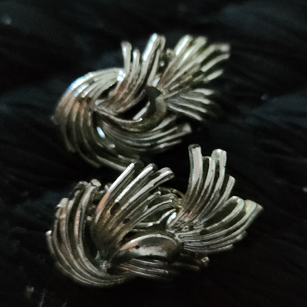 Vintage clip on silver metal earrings